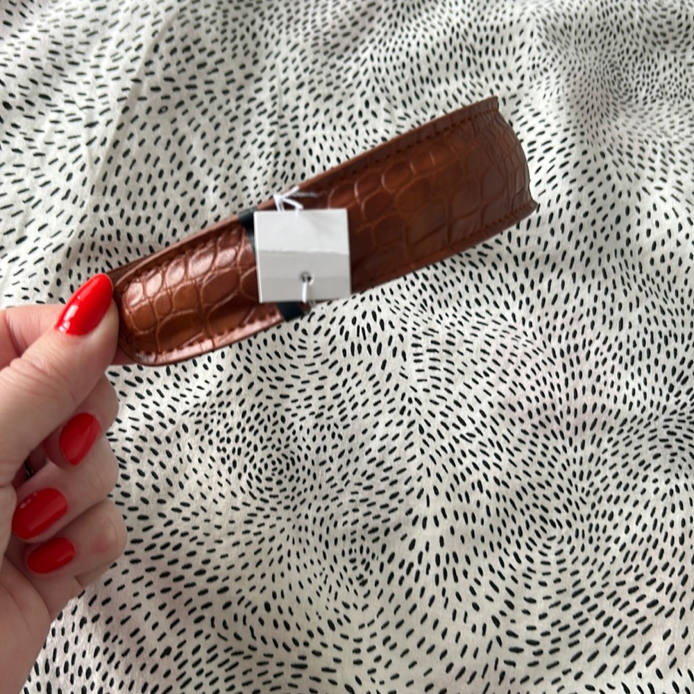 *NWT* Gap Vegan Leather Headband